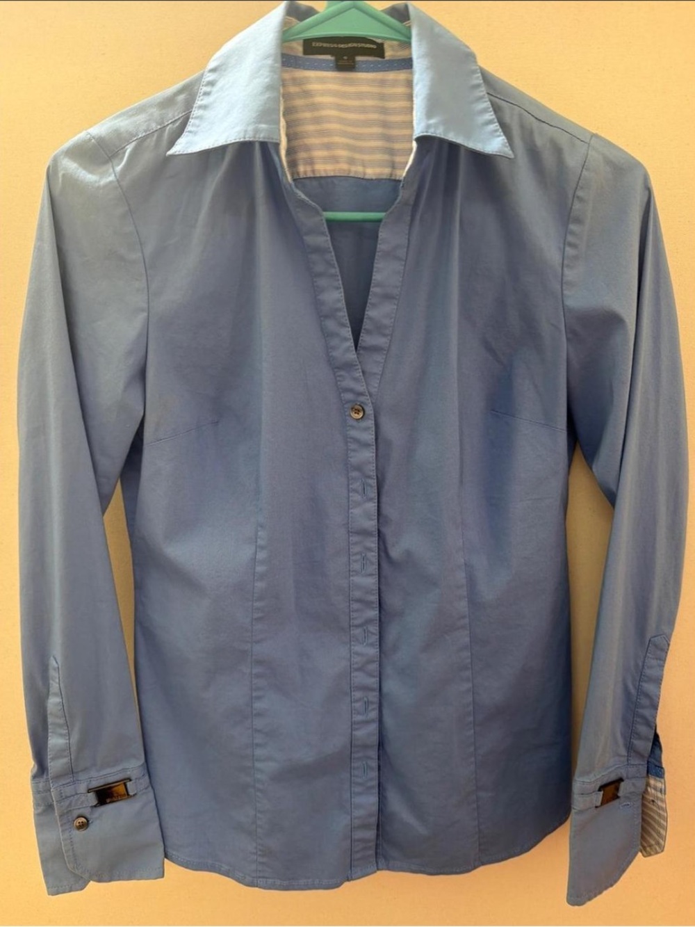 Express Women’s Blue Button-Front Dress Shirt